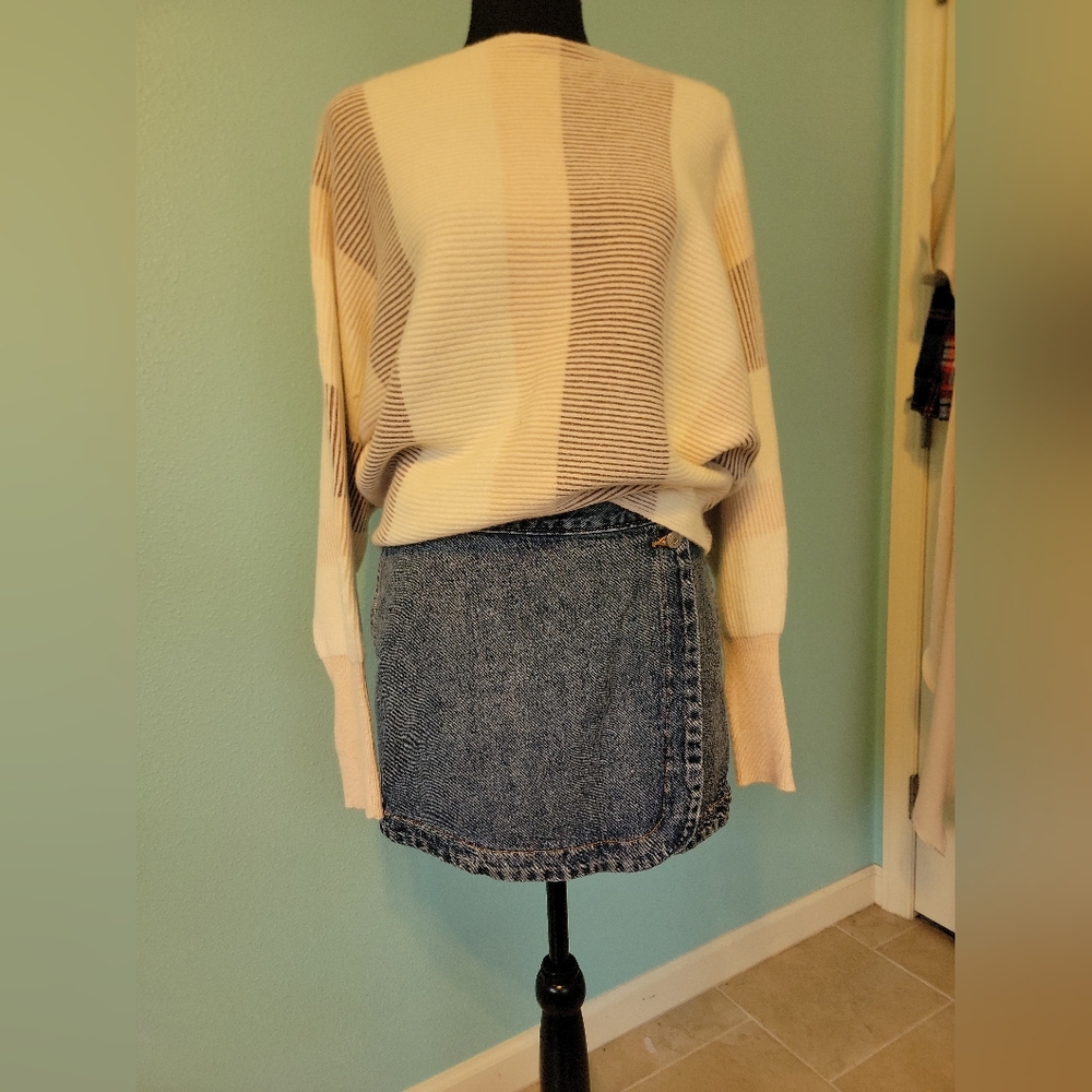 Levis Wrap Around  Denim Skirt
